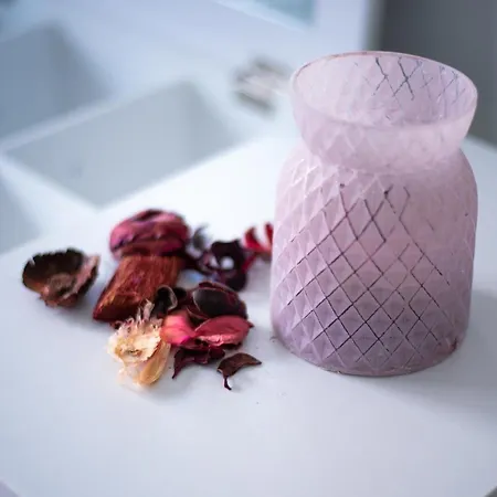 Townhall Apartment's *