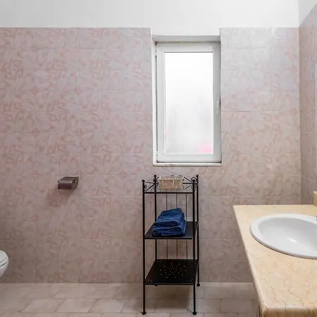 شقة Townhall Apartment's