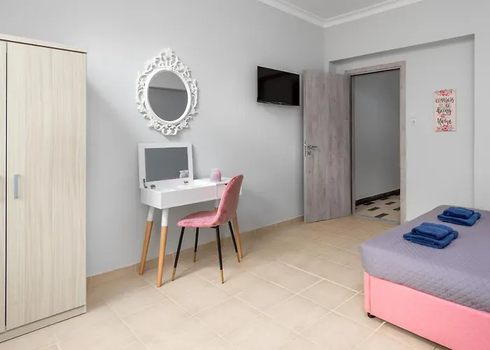 Townhall Apartment's Апартаменты *