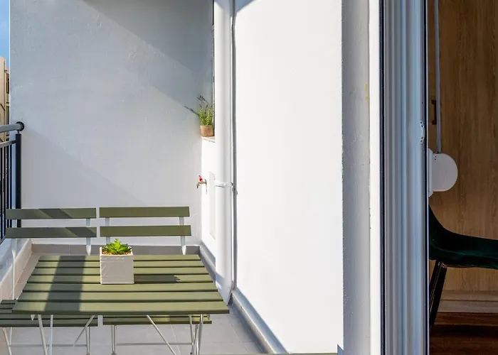 Townhall Apartment's Апартаменты *